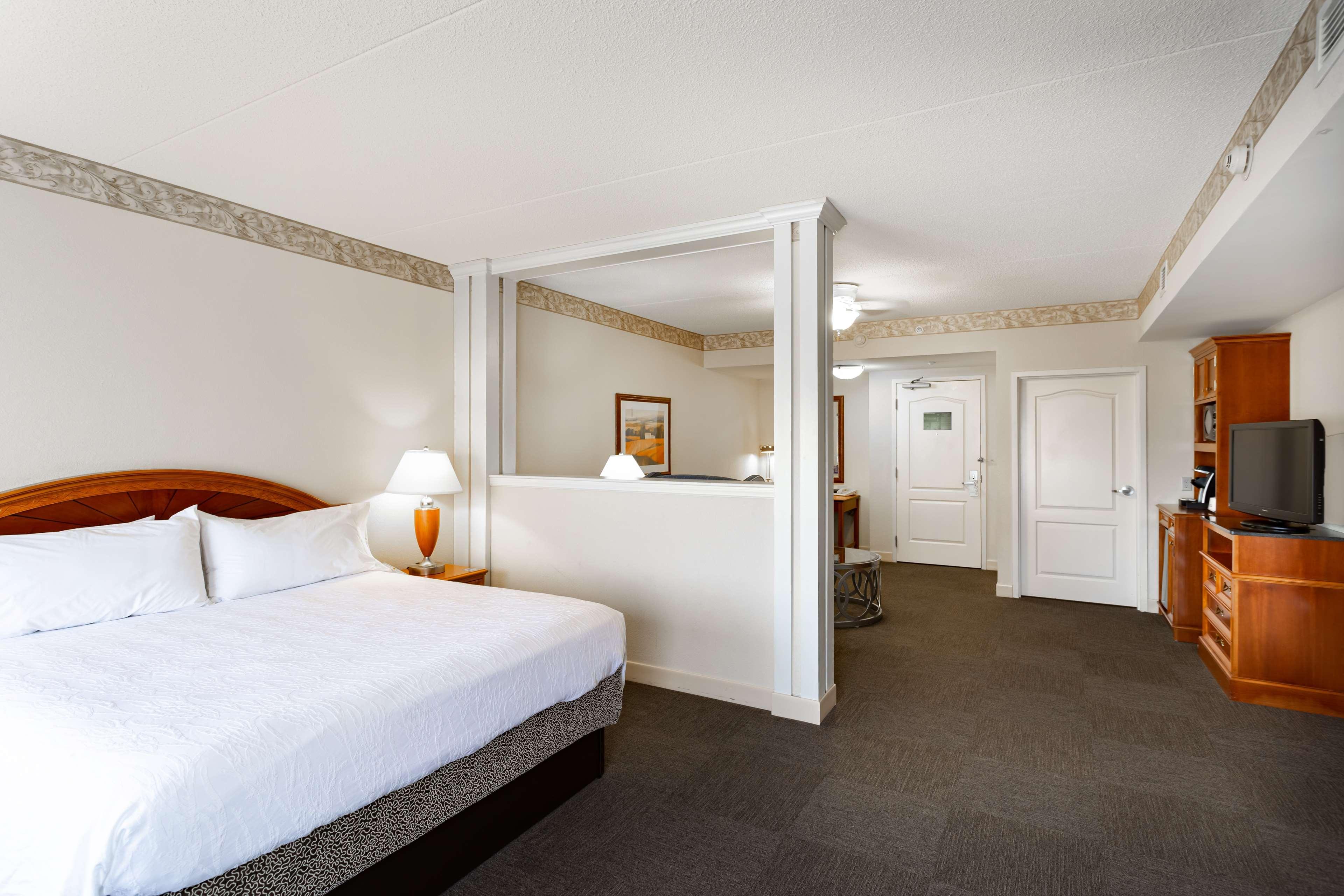 Hilton Garden Inn Wooster Exterior photo
