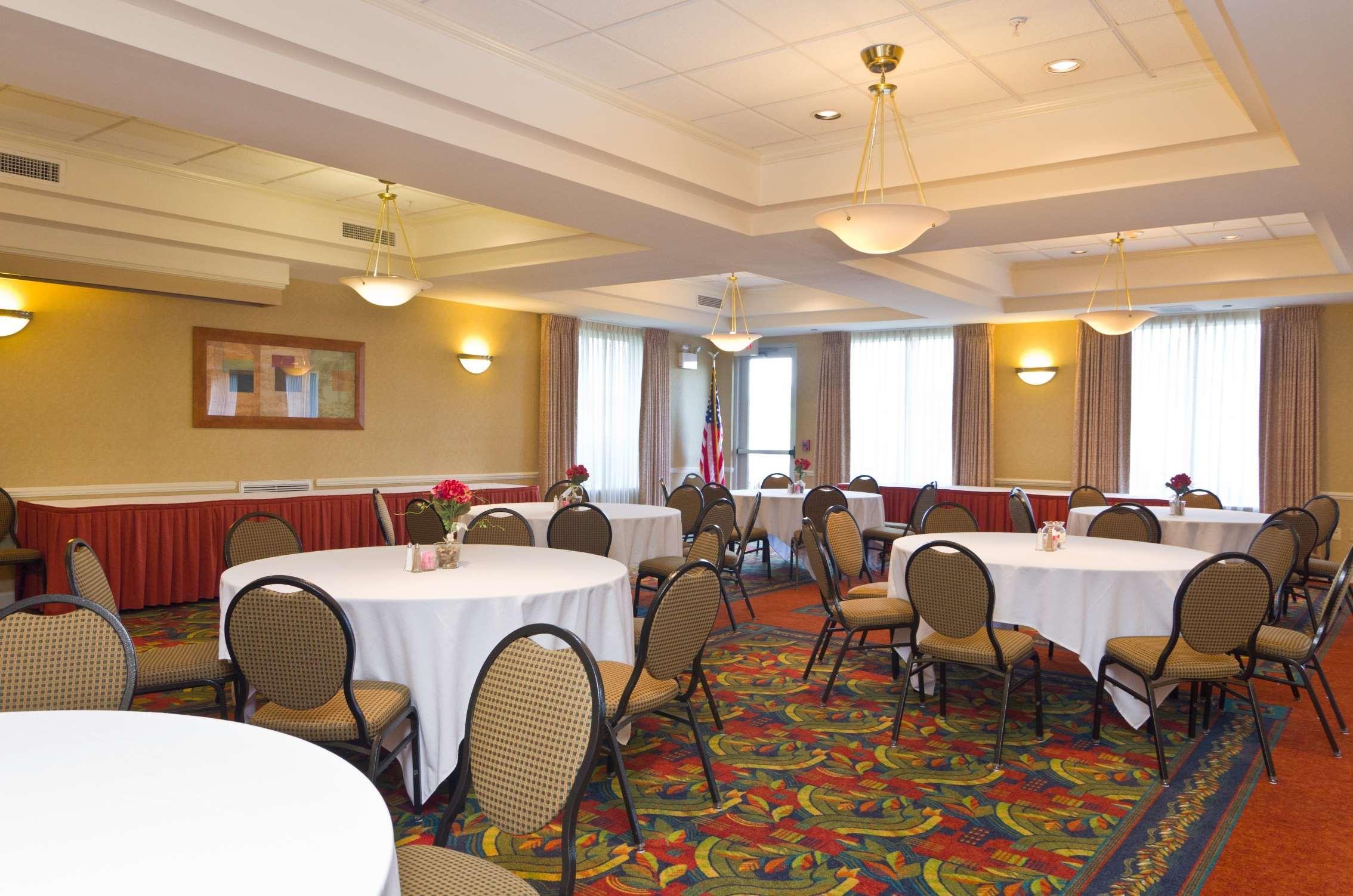 Hilton Garden Inn Wooster Exterior photo